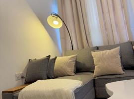 One bedroom apartment in Moshi town, khách sạn ở Nkunjila