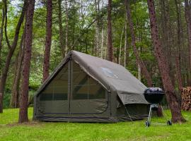 Sanovia Glamping, camping de luxo em Reczpol