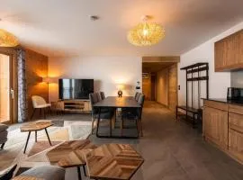 Grand appart haut de gamme 8p, skis aux pieds, vue Mont Blanc, balcon, parking, linge inclus - FR-1-351-199