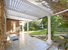 DC Guesthouse in Constantia