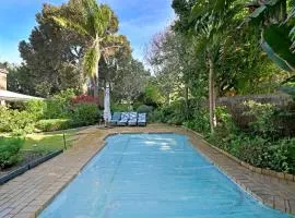 DC Guesthouse in Constantia