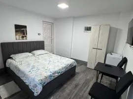 Downtown Private Rooms
