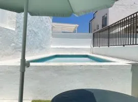Apartamento nuevo con piscina en el centro "Doña Paca-Ronda"