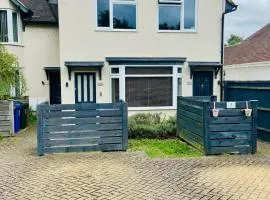 Stylish 2 Bed Apartment sleeps 4