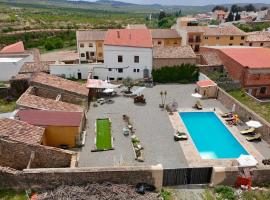 Ensueño Alojamiento Turístico，位于Alcublas的酒店