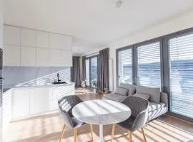 WHITE Suite