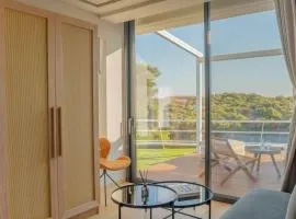 Athens Riviera Suite