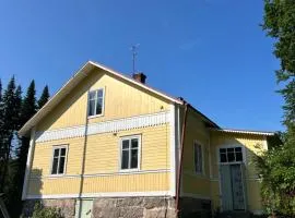 Tunnelmallinen maalaistaloelämys