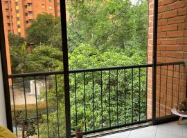 Casa Pantera, hotel in Medellín