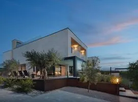 Brand new Villa B63, heated pool and wellness