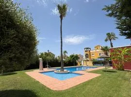 Ideal pool Bungalow HMWY