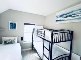 The Nest Hostel Strandhill, golfový hotel v destinaci Strandhill