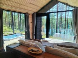 Hossaville Luxe Lake Cabin, hotell i Hossa