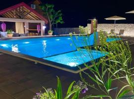 Cosy Cottage with Private Pool - Andrej, hotel v destinaci Danilovgrad