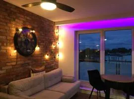 Apartament Loft Holiday Elbląg -winda-Parking w HALI GARAŻOWEJ -GRATIS-Business stays