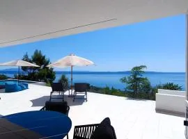 Design Villa SkyBlue mit Pool und Panorama Meerblick