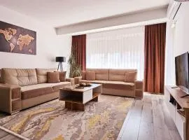 Cozy apartment - 2 bedrooms in the best city area.