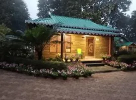 Tuskers Den Forest Resort