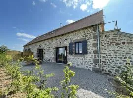 Maison de ferme rénovée 18ème avec jardin, cheminée, Wi-Fi et parking - FR-1-489-433