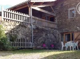 Gîtes au cœur du Parc du Pilat, parfait pour les familles et amateurs d'activités en plein air - FR-1-496-72