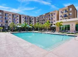 TR Miami Luxury 2 Bedroom Apartment