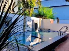 HOMESTAY ALORSETAR TOWNCENTRE by ASTARILA GUESTHOUSE-AmanCentral -iSLAM SAHAJA - 2storey Banglo, Private Pool, BBQ area & sports - max 30pax