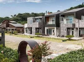 Suncheon Bay Pension