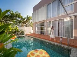 Emeralda Pool Villa 4BR , Free daily housekeeping