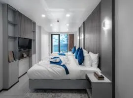iCom Blue Seaview