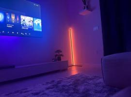 Modern Winter Villa Home Near Disney and Lego Land!, hotel in Haines City