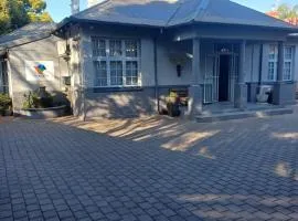 Triple9 Hatfield Guesthouse
