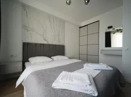 Top Spot in Riscani! 1BR Near Shops & Restaurants