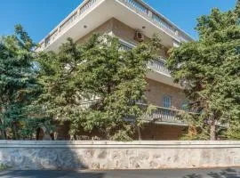 Psathi Seaview House