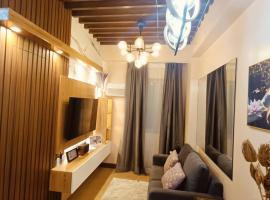 Regalia's Pod, хотел в Trece Martires