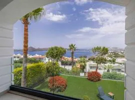 Stunning Villa with Private Pool and Luxuriest Views