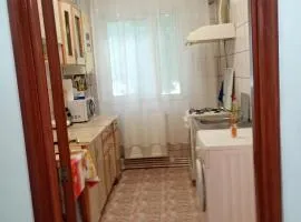 Apartament doua camere decomandat
