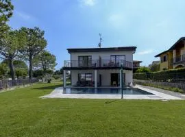 Gardaliva by the lake in Manerba del Garda