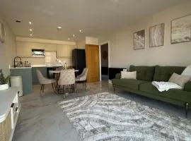 Elegant 1 Bed with free parking