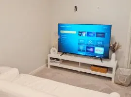 Cozy Suite - Peaceful & Modern