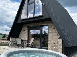 House of Sun, hotel com banheiras de hidromassagem em Žabljak