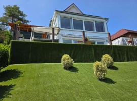 Dunakanyar View Apartman, hotel v destinaci Nagymaros