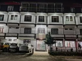 Hotel Mahadev