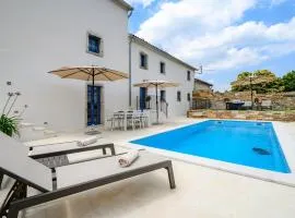 Casa Belinda in Klarići - Haus für 4 Personen