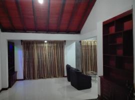 Sinhalaya, hotel in Kuligedara