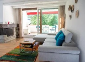 La Riva 401 for 2 people and a dog