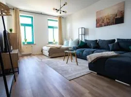 Schickes Apartment in Chemnitz-Sonneberg mit 2 Schlafzimmern und Balkon