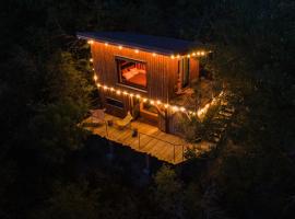 La Muzetiere Cabane du crêt, hotel v destinaci Chamelet