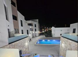 Avis 2, hotel a Igalo