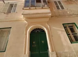 63, Casa Falzon