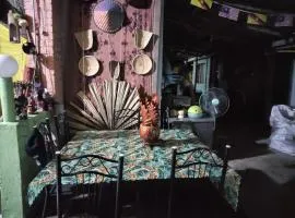 Karen Tibura Homestay
